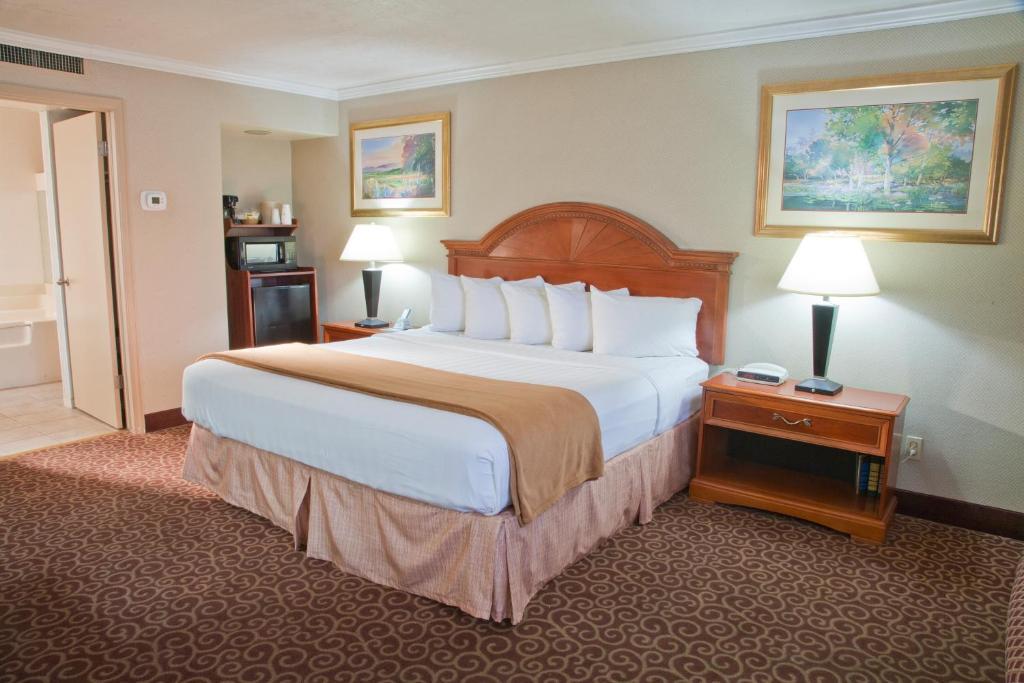 Red Arrow Inn & Suites, A Travelodge By Wyndham Montrose Quarto foto